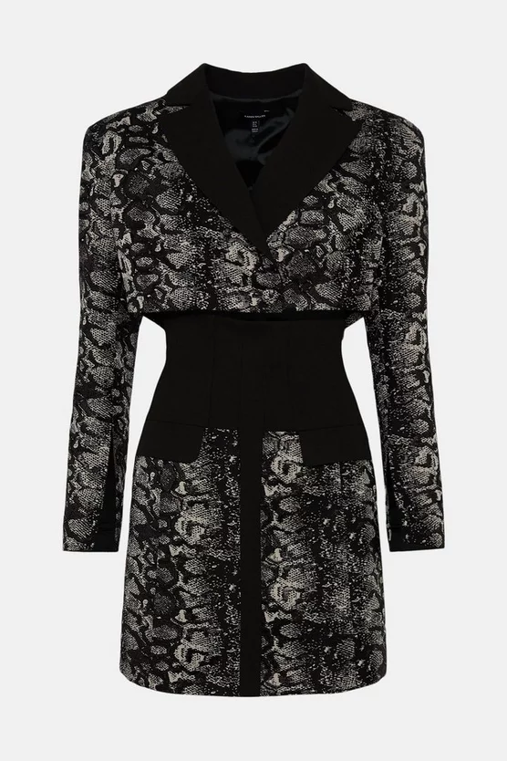 Hot Sale ๐ฅฐ Karen Millen Snake Jacquard Corset Waist Blazer Mini ๐ Dress - mono ๐ 6 Hot Sale ๐ฅฐ Karen Millen Snake Jacquard Corset Waist Blazer Mini ๐ Dress - mono ๐ - Image 4