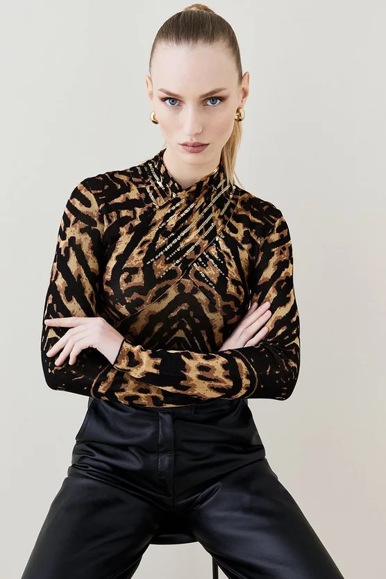 Top 10 🥰 Karen Millen Embellished Twist Slinky Jacquard Knit Top - natural 🤩 3 Top 10 🥰 Karen Millen Embellished Twist Slinky Jacquard Knit Top - natural 🤩
