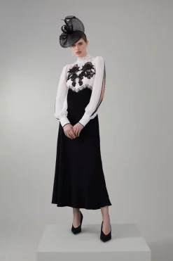 Brand new โค๏ธ Karen Millen Petite Lace Embroidered Woven Midi ๐ Dress - mono โจ